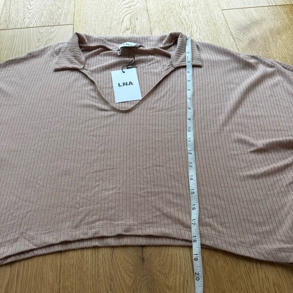 NWT LNA REVOLVE CROPPED CAPE  TOP IN NUDE - M - Picture 11 of 12